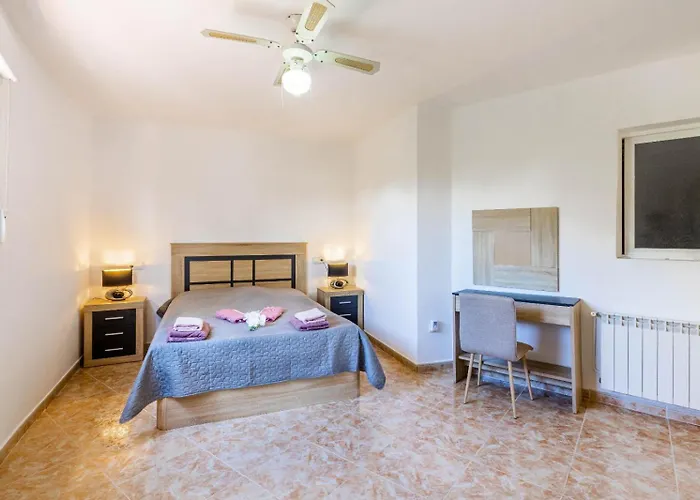 Paraiso Familiar En Marisol Park Con Piscina, Tenis Y Parking Holiday home